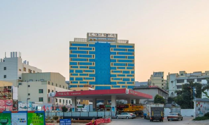 龙华区汇亿财富中心——金融创新与商业繁荣的新高地