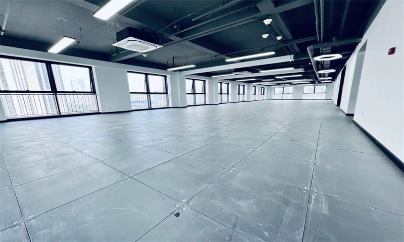 深圳500m²以下小办公室出租：初创企业低成本选址方案