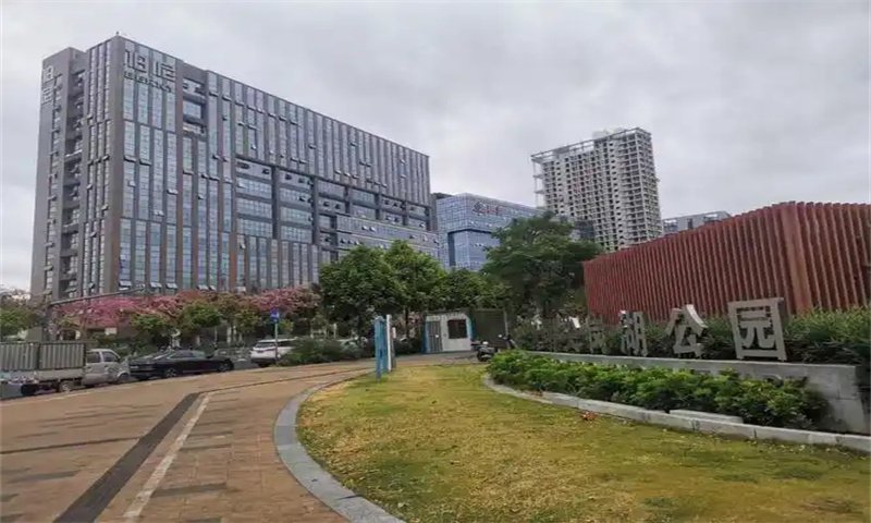 伯尼大厦  